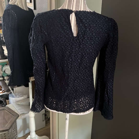 1 hour sale. Banana Republic, navy blue lace overlay top with lining, small - Picture 8 of 8